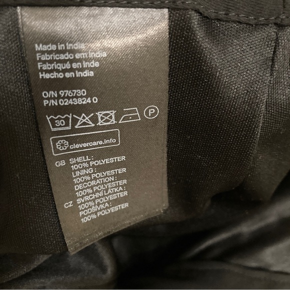 H&M Black & White Embroidered Swirl Pattern Midi Skirt With Back Split - Size 2 - Picture 6 of 8